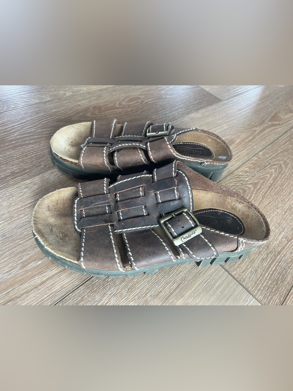 Candie’s brown leather woven fisherman sandals Size 6.5 Y2K 90’s